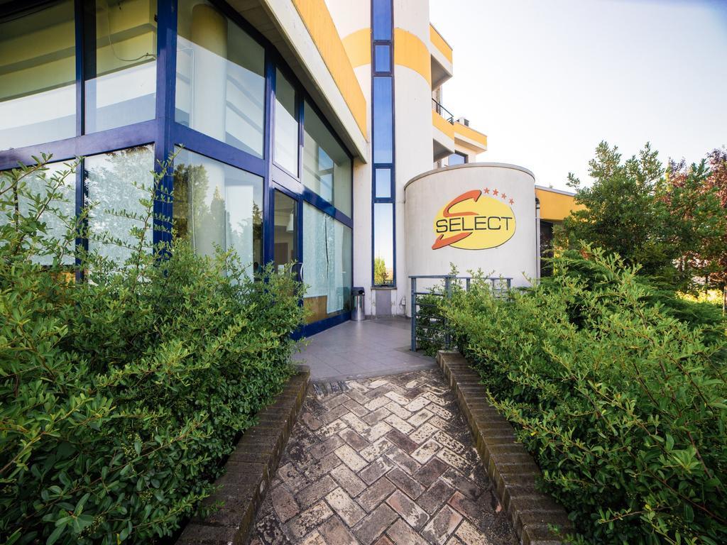 Hotel Select Atessa Exterior photo