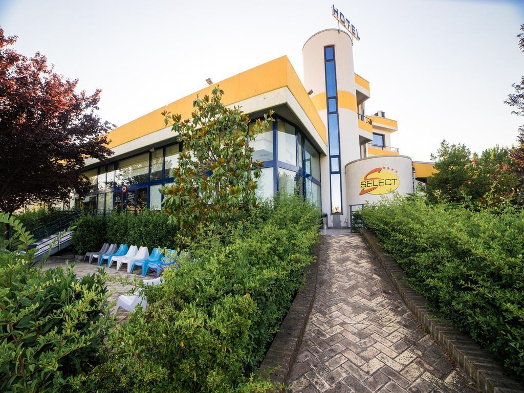 Hotel Select Atessa Exterior photo